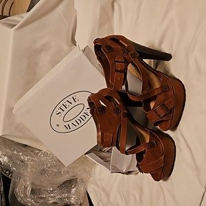 Steve Madden Narissa Heels In Cognac Leather. Tough Rubber Soles. 5.5" High.